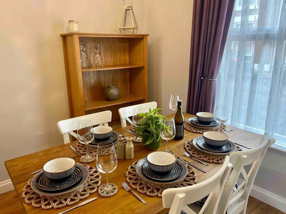 דירות Portsmouth Urban Haven מראה חיצוני תמונה